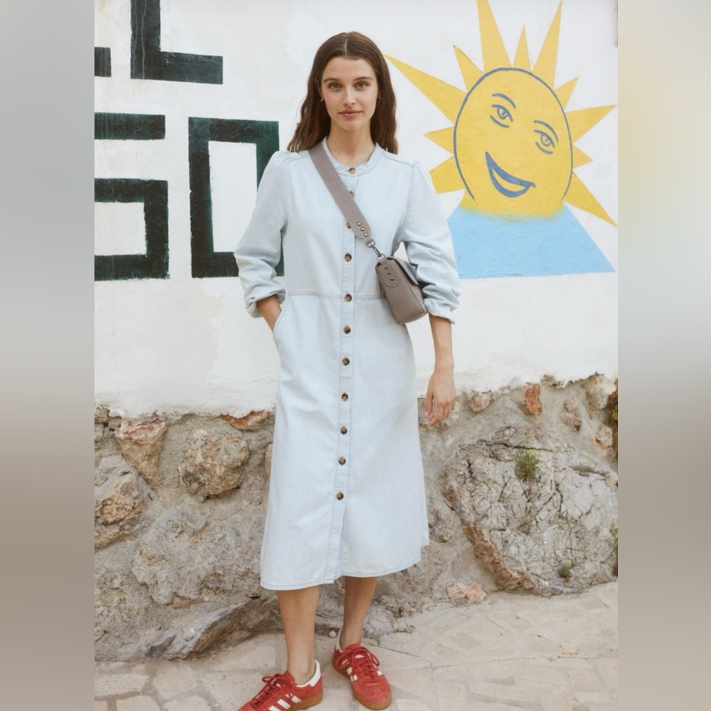 Elegant Light Blue Long Sleeve Dress
